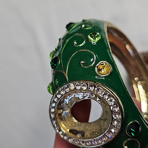 Not Available - Picture 7 of 8